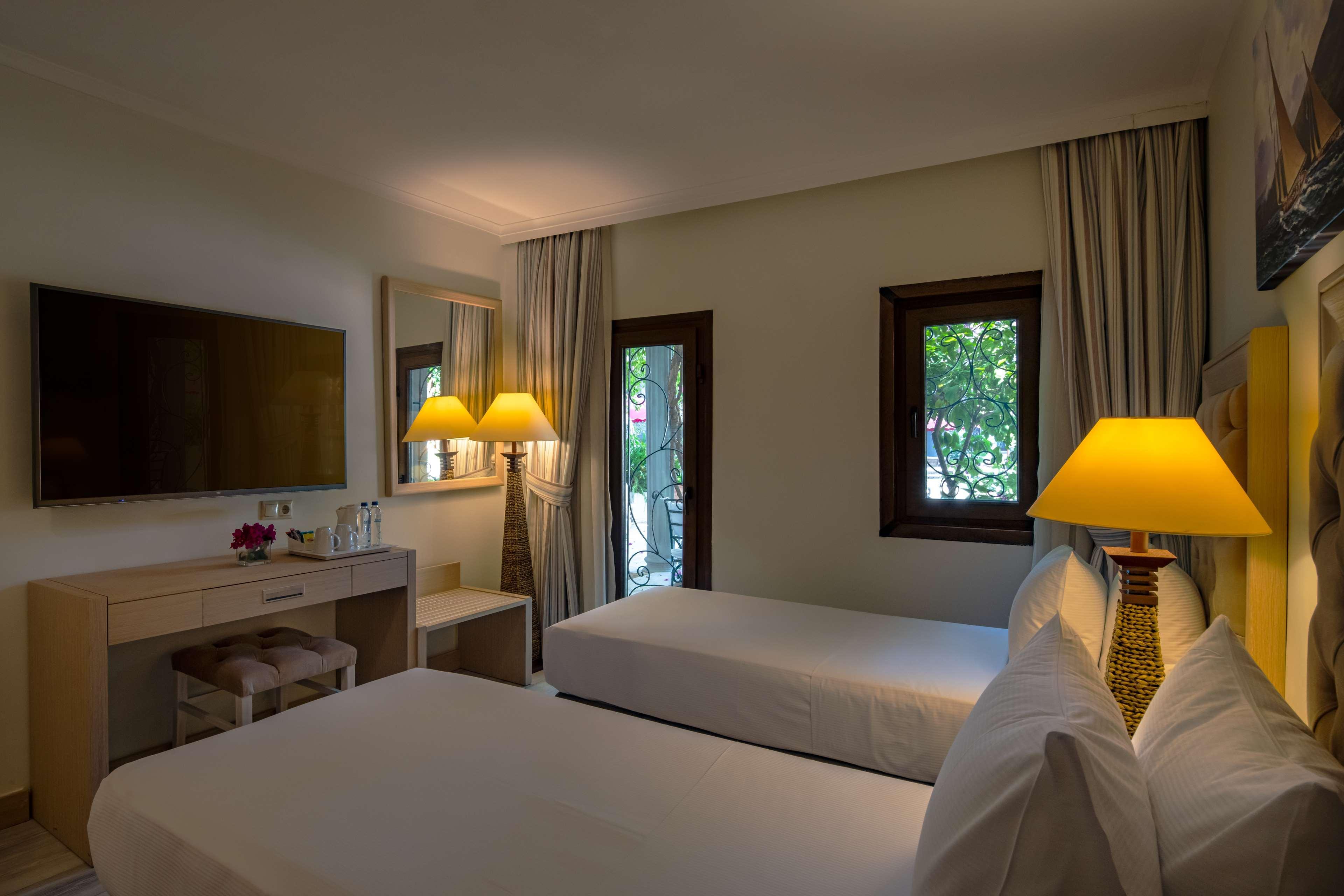 Doubletree By Hilton Marina Vista מלון